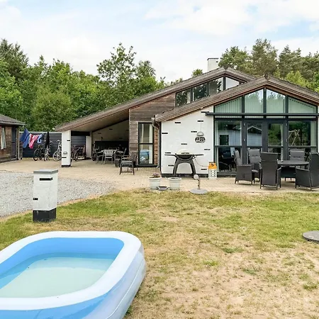 9 Person In Nyaraló Sæby